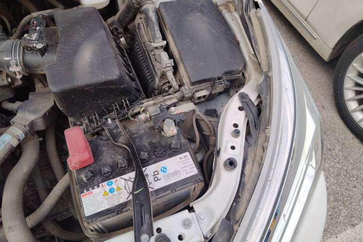 Used Toyota Corolla 2017 Revised Version 1.2T S-CVT GL Engine Bay Left