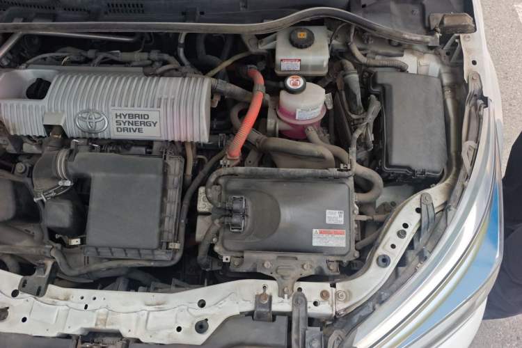 Used Toyota Corolla 2017 Revised Dual-Engine 1.8L E-CVT Leading Edition Engine Bay Left