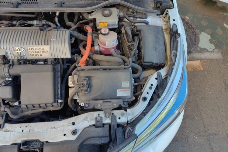 Used Toyota Corolla 2017 Revised Dual-Engine 1.8L E-CVT Elite Edition Engine Bay Left