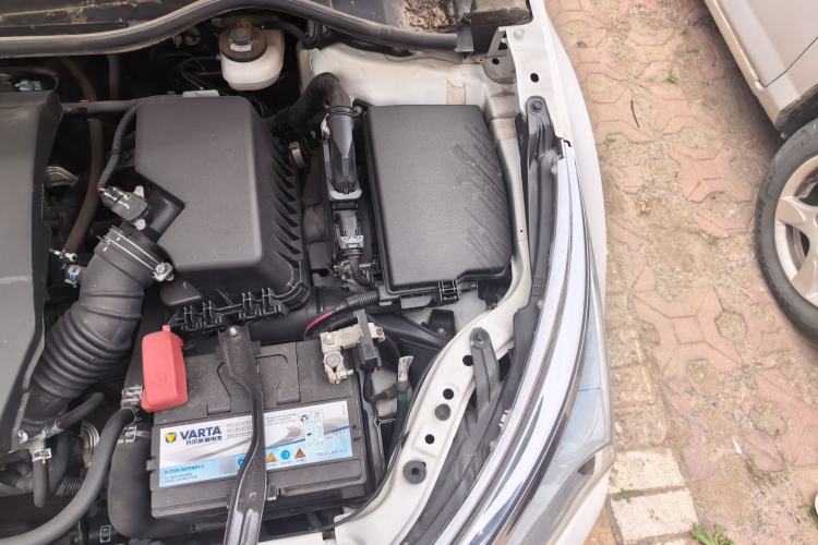 Used Toyota Corolla 2017 Revised Version 1.6L S-CVT GL Engine Bay Left