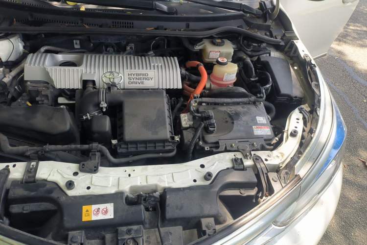 Used Toyota Corolla 2017 Revised Dual-Engine 1.8L E-CVT Elite Edition Engine Bay Left