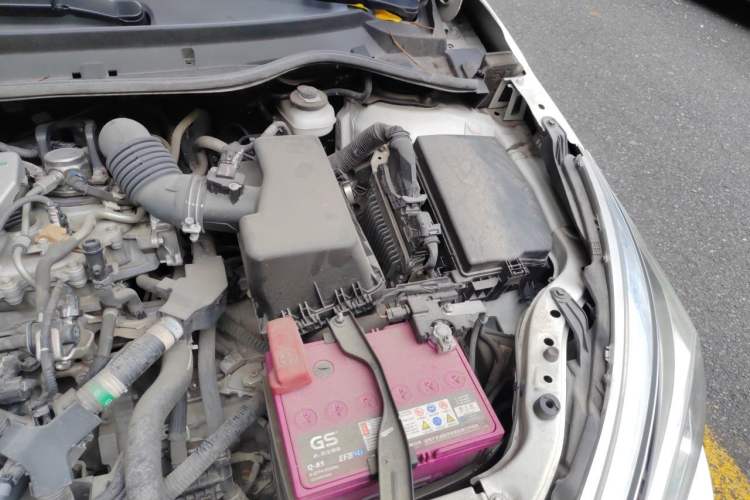 Used Toyota Corolla 2017 Revised Version 1.2T S-CVT GL-i Engine Bay Left