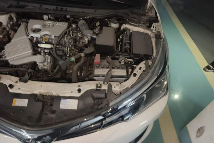 Used Toyota Corolla 2017 Revised Version 1.2T S-CVT GL-i Engine Bay Left