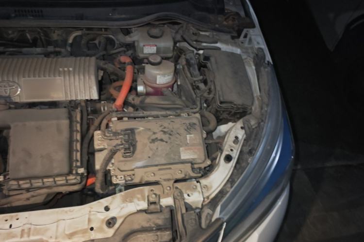 Used Toyota Corolla 2017 Revised Dual-Engine 1.8L E-CVT Elite Edition Engine Bay Left