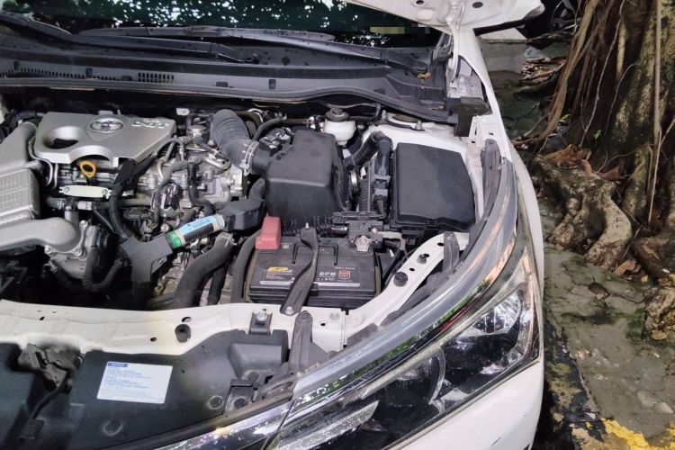 Used Toyota Corolla 2017 1.2T CVT GL-i Leather Edition Engine Bay Left