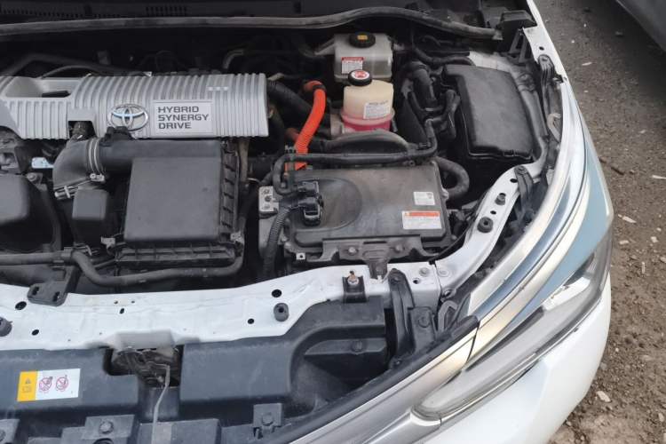 Used Toyota Corolla 2017 Revised Dual-Engine 1.8L E-CVT Leading Edition Engine Bay Left