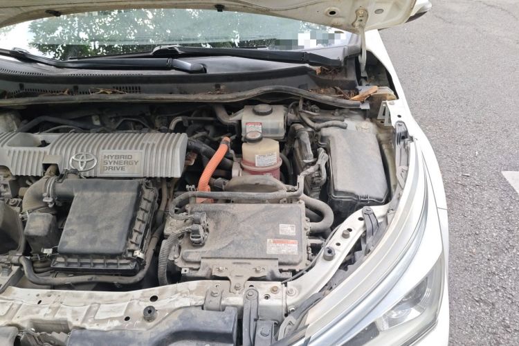 Used Toyota Corolla 2017 Revised Dual-Engine 1.8L E-CVT Luxury Edition Engine Bay Left