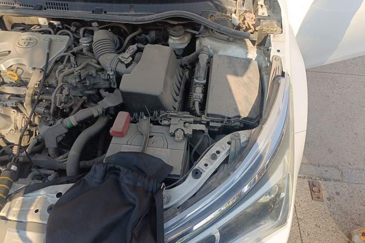 Used Toyota Corolla 2017 Revised Version 1.2T S-CVT GL Engine Bay Left