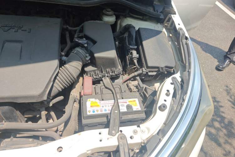 Used Toyota Corolla 2017 1.6L CVT GL Engine Bay Left