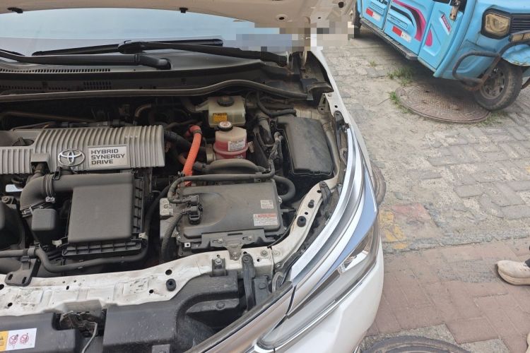 Used Toyota Corolla 2017 Revised Dual-Engine 1.8L E-CVT Elite Edition Engine Bay Left