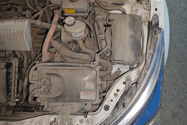 Used Toyota Corolla 2017 Revised Dual-Engine 1.8L E-CVT Leading Edition Engine Bay Left