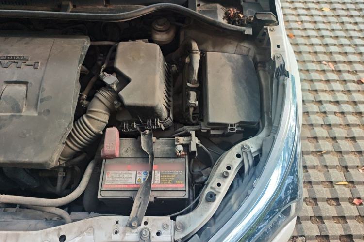 Used Toyota Corolla 2017 1.6L CVT GL Engine Bay Left