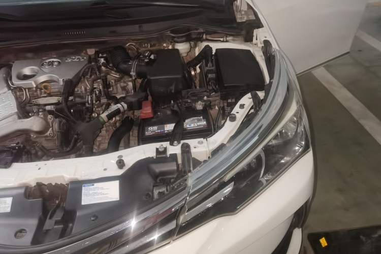 Used Toyota Corolla 2017 Revised Version 1.2T S-CVT GL-i Engine Bay Left