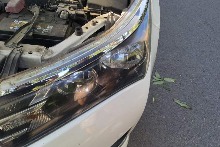 Used Toyota Corolla 2017 1.2T CVT GL-i Engine Bay Left