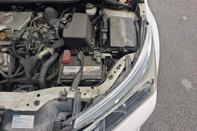 Used Toyota Corolla 2017 1.2T CVT GL-i Engine Bay Left