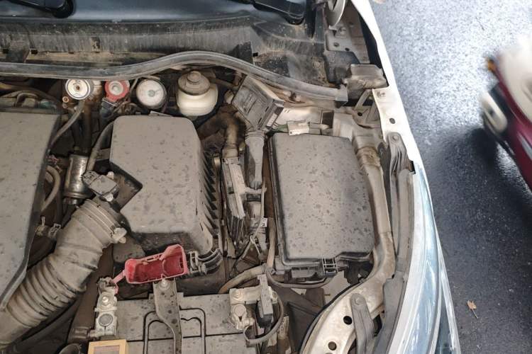 Used Toyota Corolla 2017 Revised Version 1.6L S-CVT GL Engine Bay Left