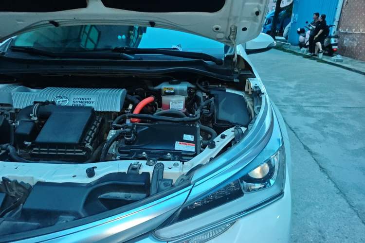 Used Toyota Corolla 2017 Revised Dual-Engine 1.8L E-CVT Elite Edition Engine Bay Left