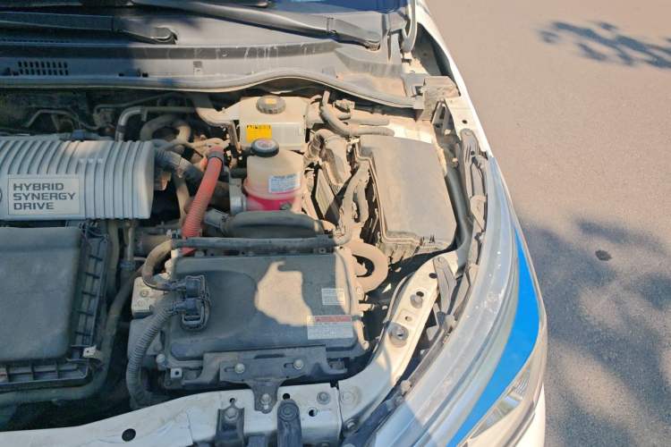 Used Toyota Corolla 2017 Revised Dual-Engine 1.8L E-CVT Elite Edition Engine Bay Left