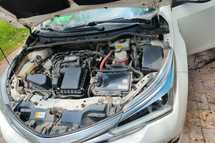 Used Toyota Corolla 2017 Revised Dual-Motor 1.8L E-CVT Pioneer Edition Engine Bay Left
