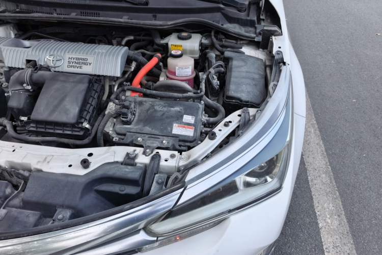 Used Toyota Corolla 2017 Revised Dual-Engine 1.8L E-CVT Leading Edition Engine Bay Left