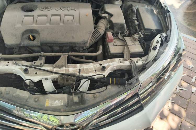 Used Toyota Corolla 2017 1.6L CVT GL Engine Bay Left