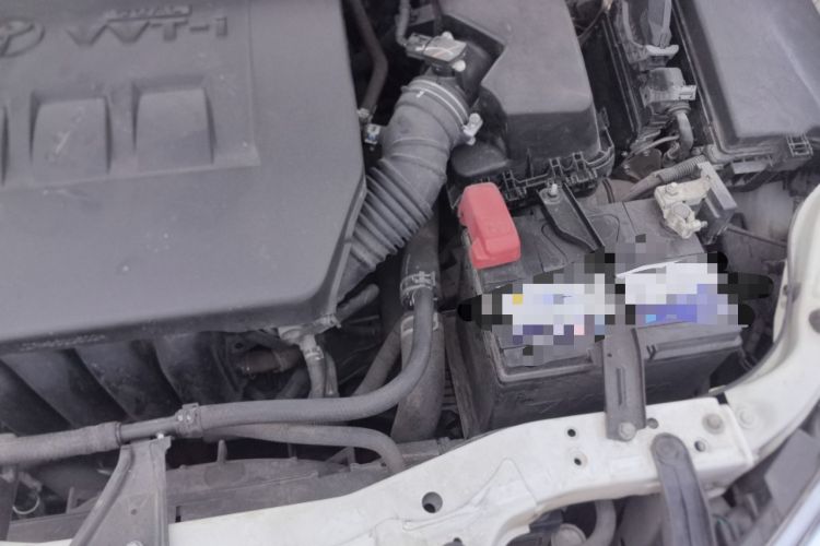 Used Toyota Corolla 2017 Revised Version 1.6L S-CVT GL Engine Bay Left