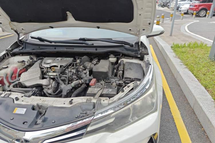 Used Toyota Corolla 2017 Revised Version 1.2T S-CVT GL Engine Bay Left