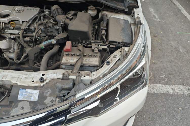 Used Toyota Corolla 2017 Revised Version 1.2T S-CVT GL Engine Bay Left