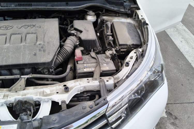 Used Toyota Corolla 2017 Revised Version 1.6L S-CVT GL Engine Bay Left