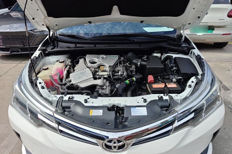 Used Toyota Corolla 2017 Revised Version 1.2T S-CVT GL Engine Bay