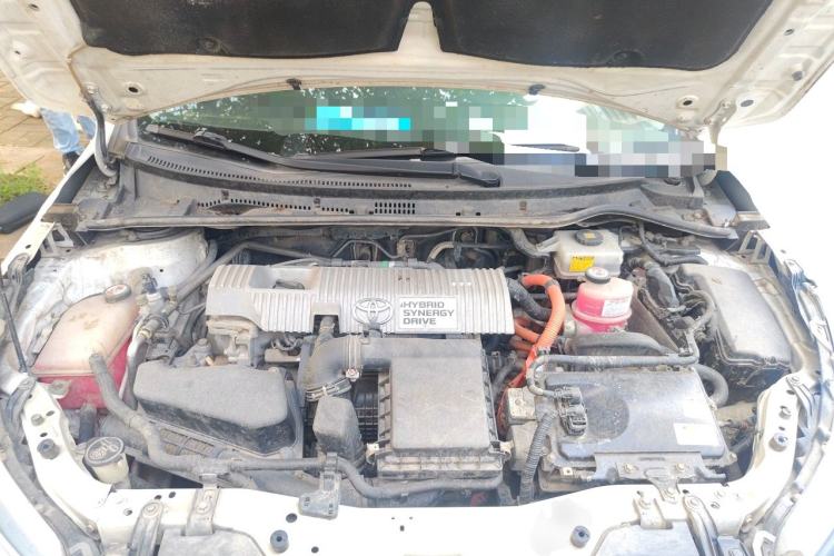 Used Toyota Corolla 2017 Revised Dual-Engine 1.8L E-CVT Elite Edition Engine Bay