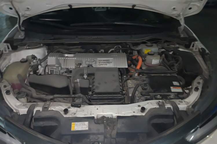 Used Toyota Corolla 2017 Revised Dual-Engine 1.8L E-CVT Leading Edition Engine Bay