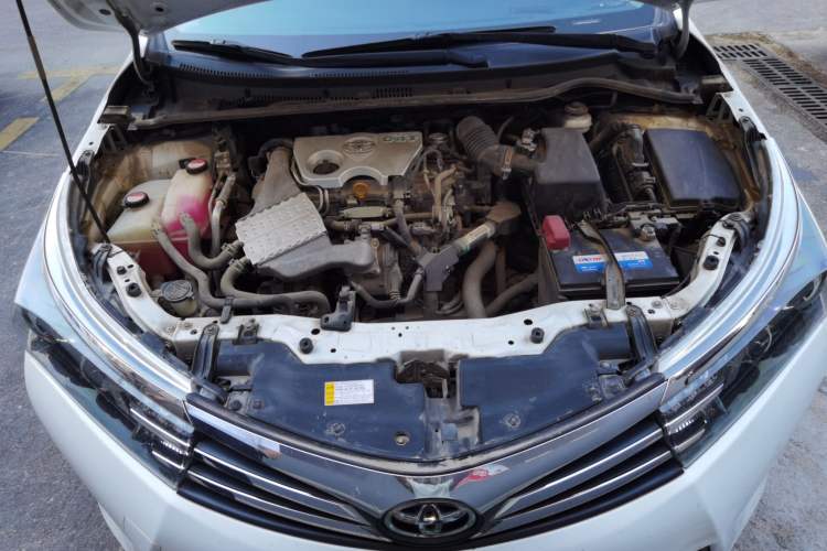 Used Toyota Corolla 2017 1.2T CVT GL Engine Bay