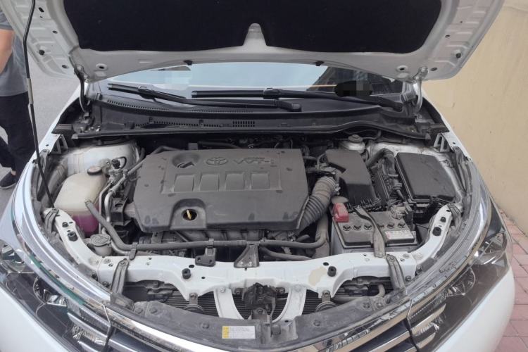 Used Toyota Corolla 2017 Revised Version 1.6L Manual GL Engine Bay