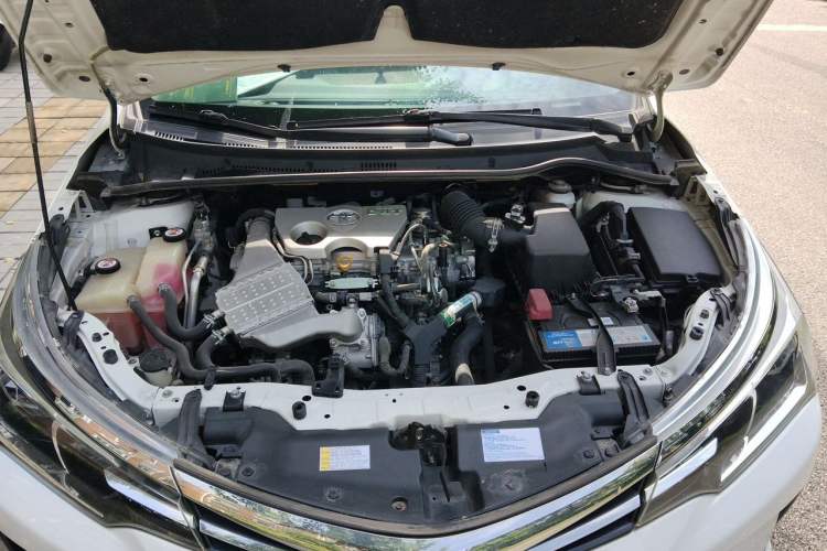 Used Toyota Corolla 2017 1.2T CVT GL Engine Bay