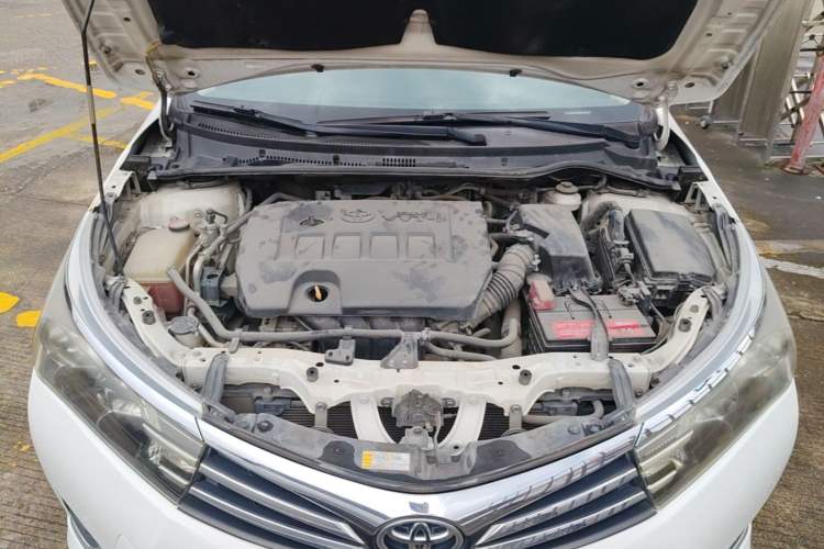 Used Toyota Corolla 2017 Revised Version 1.6L S-CVT GL Engine Bay