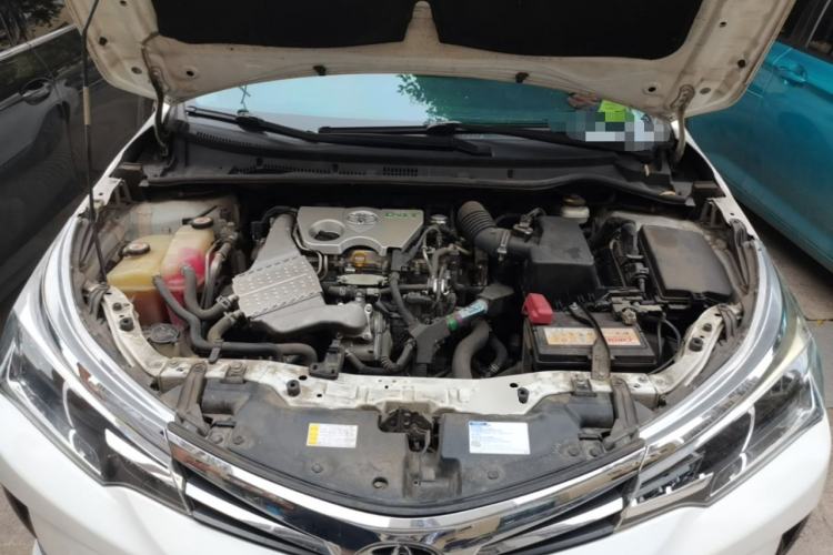 Used Toyota Corolla 2017 Revised Version 1.2T Manual GL-i Engine Bay