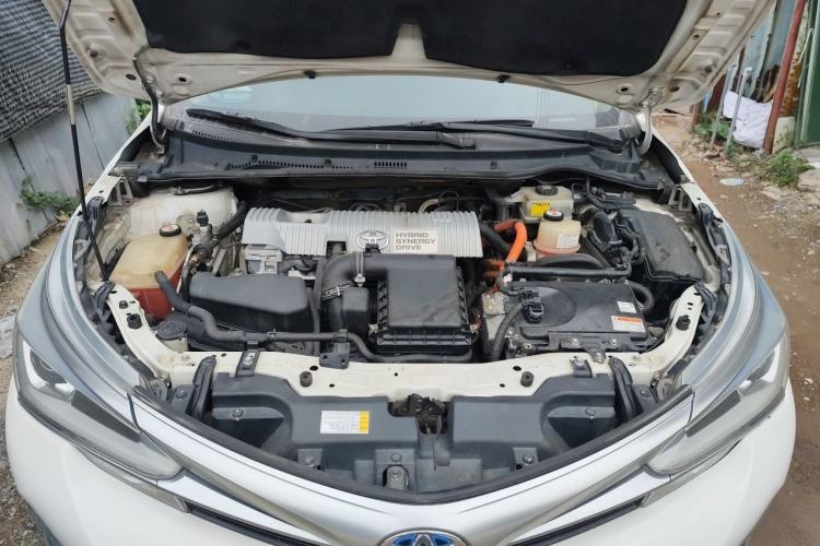 Used Toyota Corolla 2017 Revised Dual-Engine 1.8L E-CVT Elite Edition Engine Bay