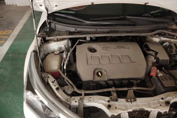 Used Toyota Corolla 2017 Revised Version 1.6L S-CVT GL Engine Bay Right