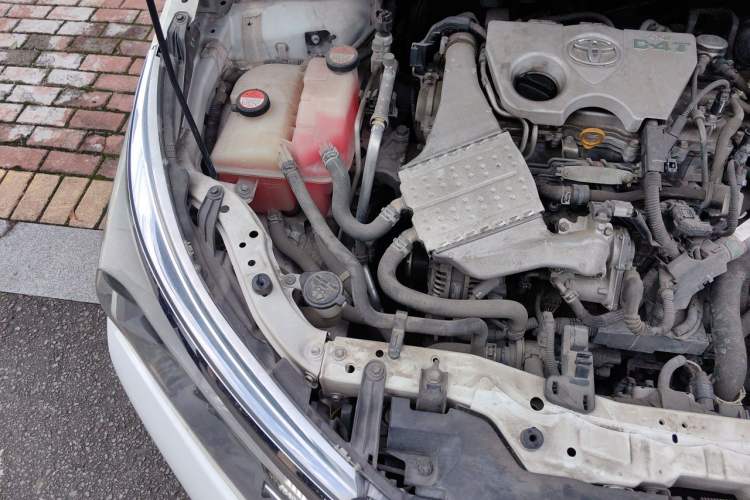 Used Toyota Corolla 2017 1.2T CVT GL-i Leather Edition Engine Bay Right
