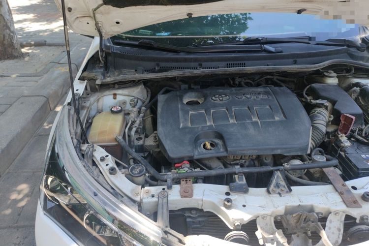 Used Toyota Corolla 2017 Revised Version 1.6L S-CVT GL Engine Bay Right