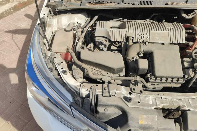 Used Toyota Corolla 2017 Revised Dual-Engine 1.8L E-CVT Elite Edition Engine Bay Right