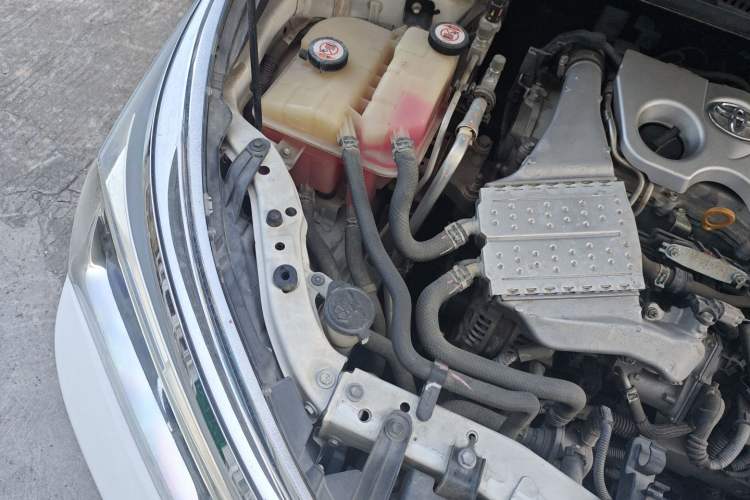 Used Toyota Corolla 2017 Revised Version 1.2T S-CVT GL Engine Bay Right