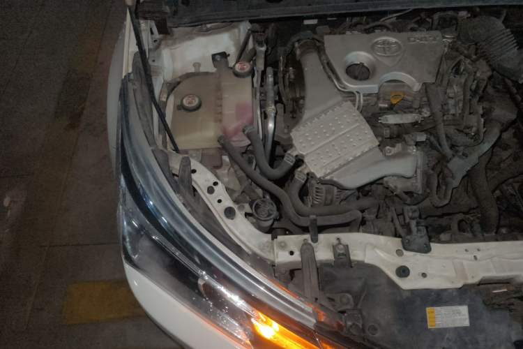 Used Toyota Corolla 2017 Revised Version 1.2T S-CVT GL-i Engine Bay Right
