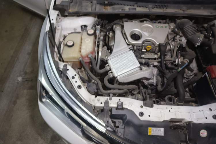 Used Toyota Corolla 2017 Revised Version 1.2T S-CVT GL-i Engine Bay Right