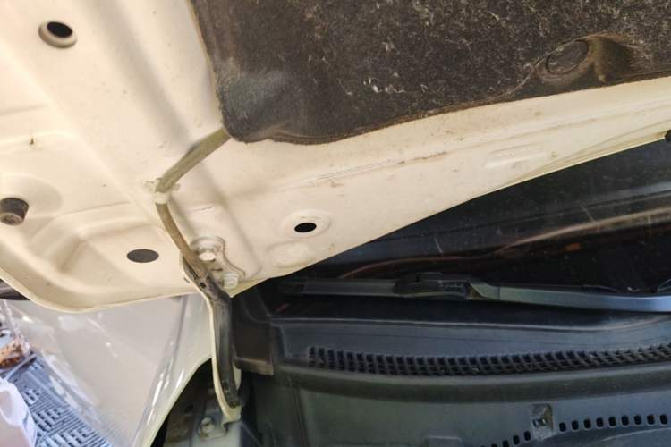 Used Toyota Corolla 2017 1.6L CVT GL Engine Bay Right
