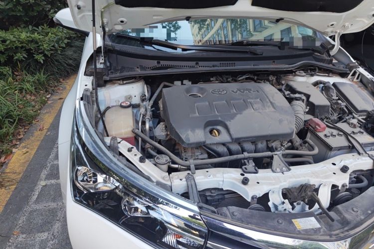 Used Toyota Corolla 2017 Revised Version 1.6L S-CVT GL Engine Bay Right
