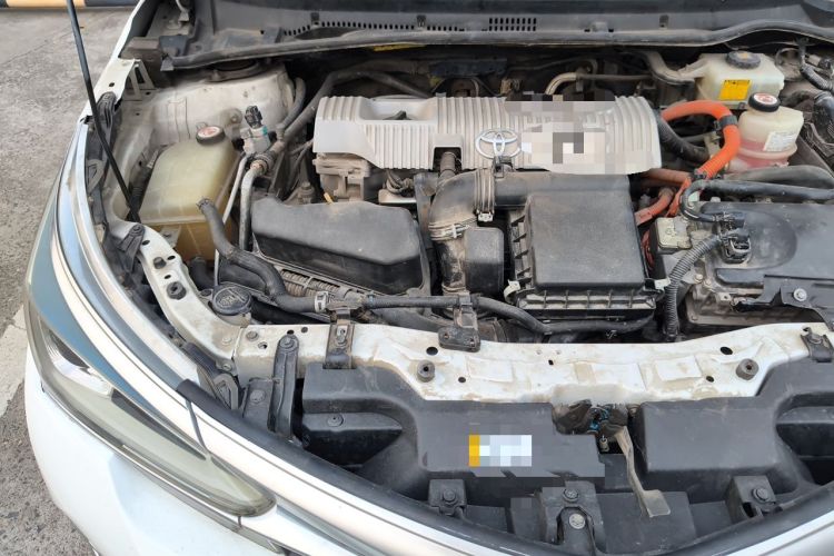 Used Toyota Corolla 2017 Revised Dual-Engine 1.8L E-CVT Elite Edition Engine Bay Right