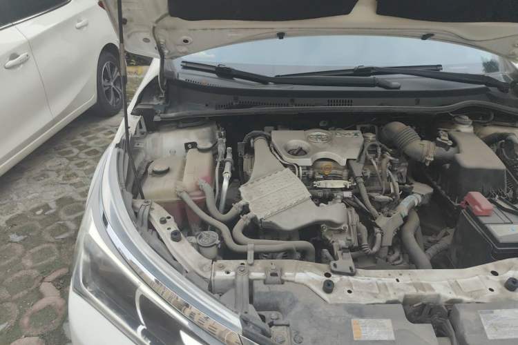 Used Toyota Corolla 2017 Revised Version 1.2T S-CVT GL Engine Bay Right