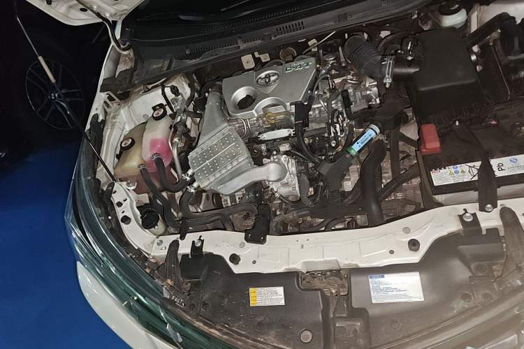 Used Toyota Corolla 2017 Revised Version 1.2T S-CVT GL-i Engine Bay Right